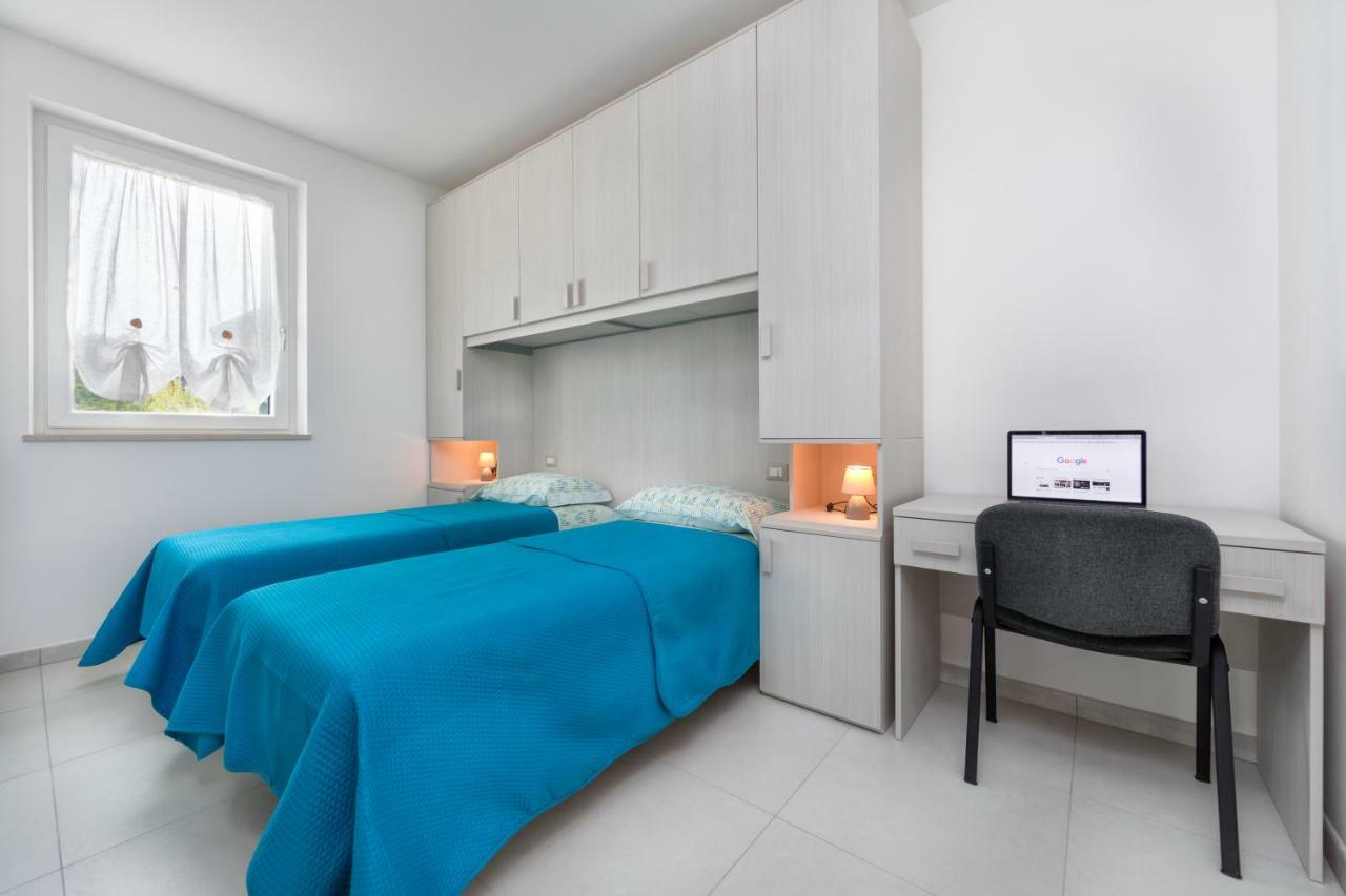 Apartments Giuliana 巴多利诺 外观 照片